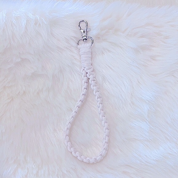 🆕Handmade w/L💋VE:Cotton Macrame Wristlet🗝Chain